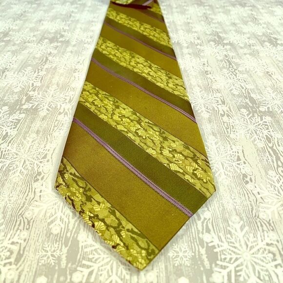 OLIVE GREEN 54” WASHABLE TIE by WEMBLEY - Picture 1 of 3